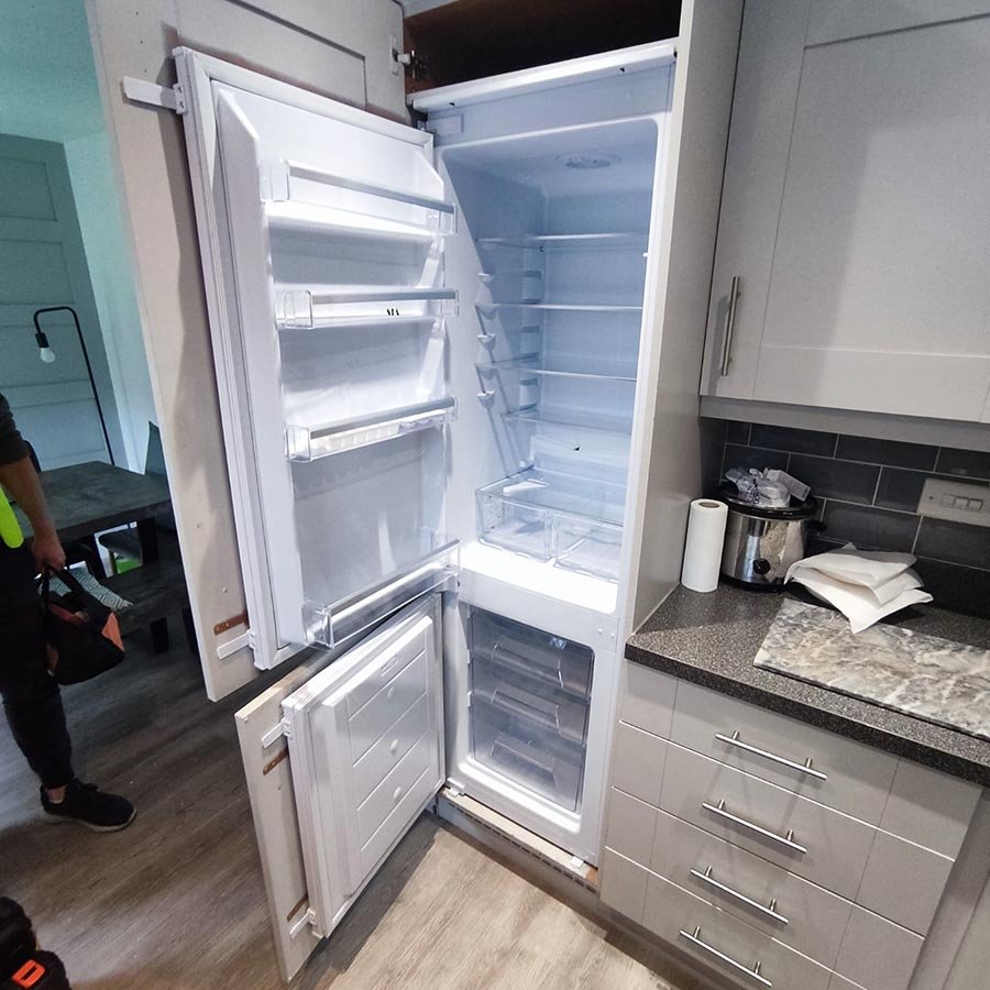 2601 integrated fridge freezer installation